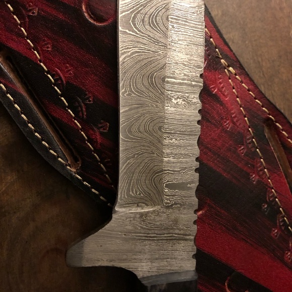 Beautiful Damascus Mini Cleaver/Chopper with Leather Sheath (Bullcutter) - Picture 9 of 10